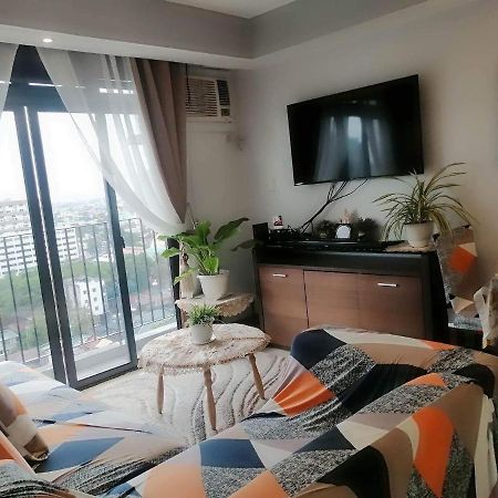 2 Bedroom Portovita Tower 12-A Manila Ngoại thất bức ảnh