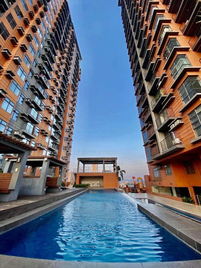 2 Bedroom Portovita Tower 12-A Manila Ngoại thất bức ảnh