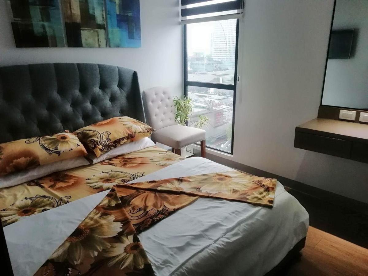 2 Bedroom Portovita Tower 12-A Manila Ngoại thất bức ảnh