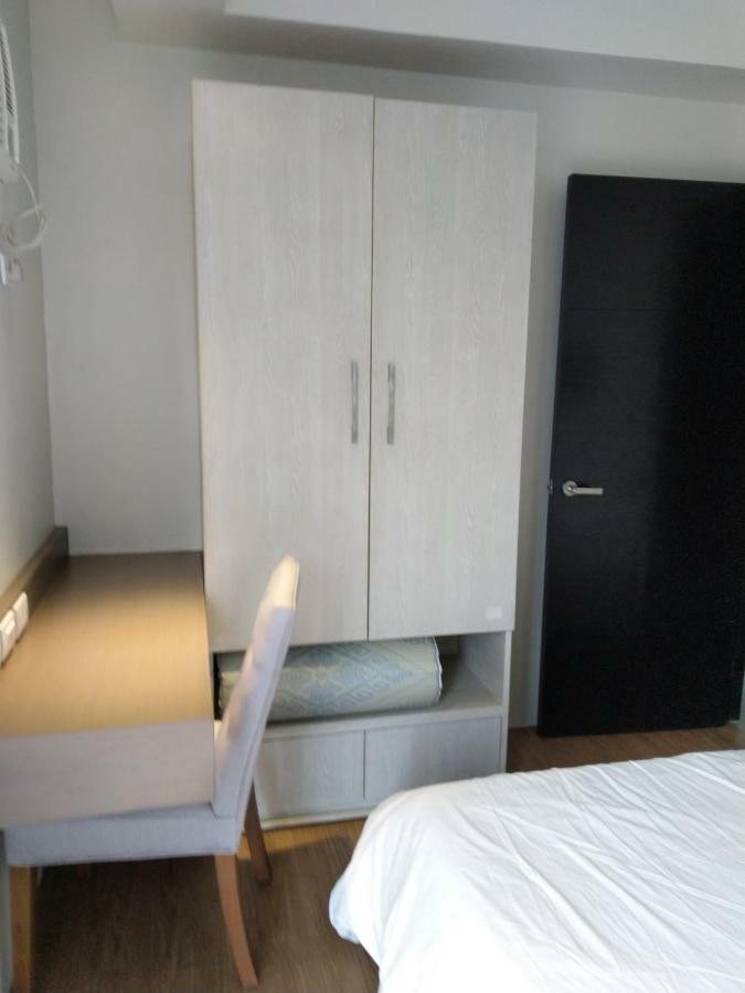 2 Bedroom Portovita Tower 12-A Manila Ngoại thất bức ảnh